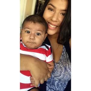 Meet your Posher, Alejandra